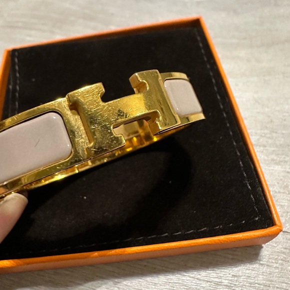 Hermes Chic H bracelet - Picture 2 of 5